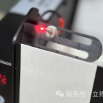 告别手撕时代！D110标签剥离机：钢筋铁骨，24小时不间断，效率狂飙！缩略图